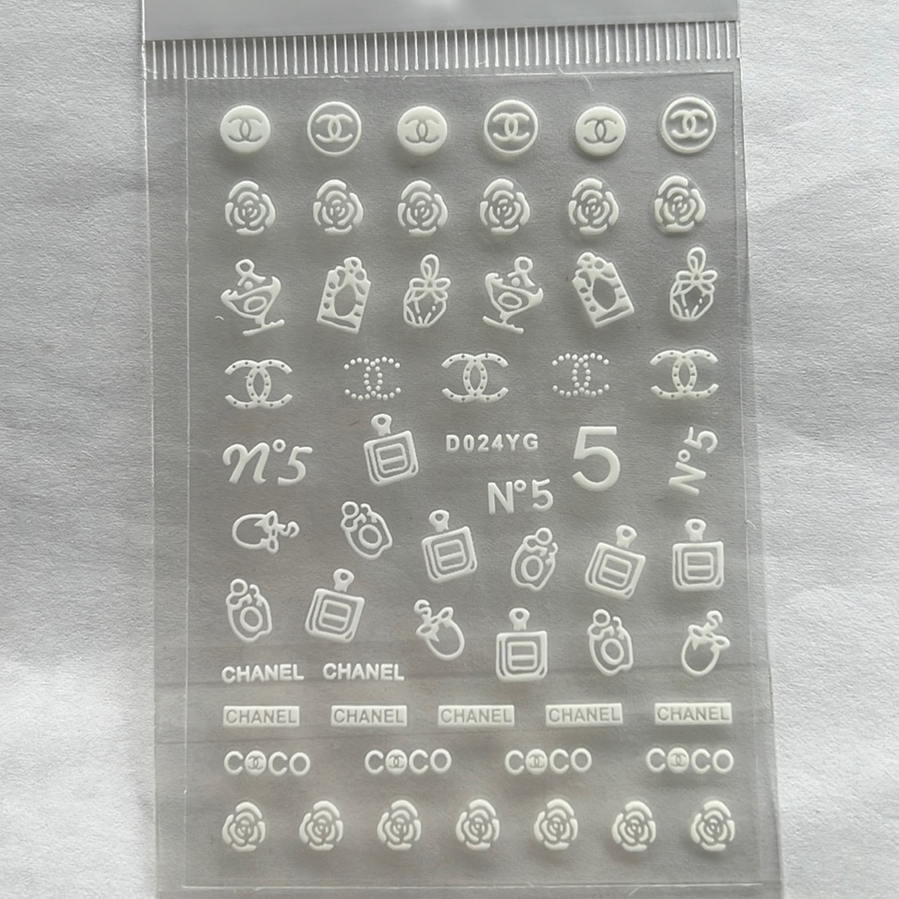 LUXURY NAIL STICKERS